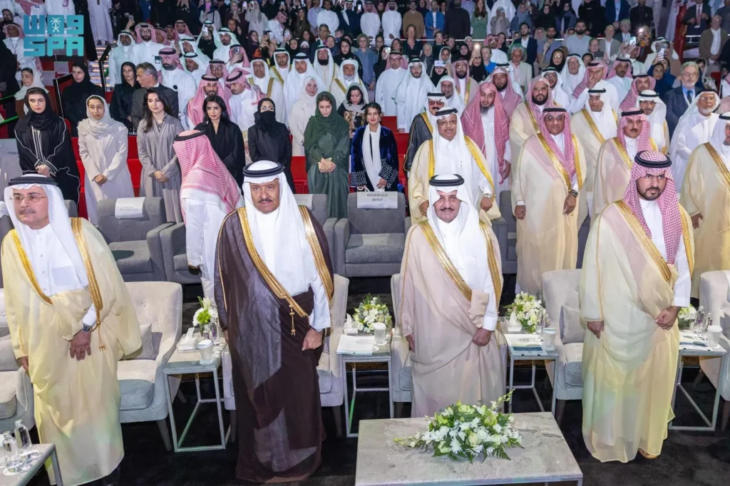 الأمير سعود بن نايف يفتتح مؤتمر الفن الإسلامي بمركز الملك عبدالعزيز الثقافي العالمي “إثراء” الأمير سعود بن نايف يفتتح مؤتمر الفن الإسلامي بمركز الملك عبدالعزيز الثقافي العالمي “إثراء”